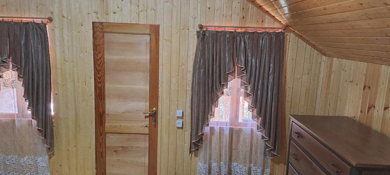 Guest House Lailashi Surmushi ภายนอก รูปภาพ
